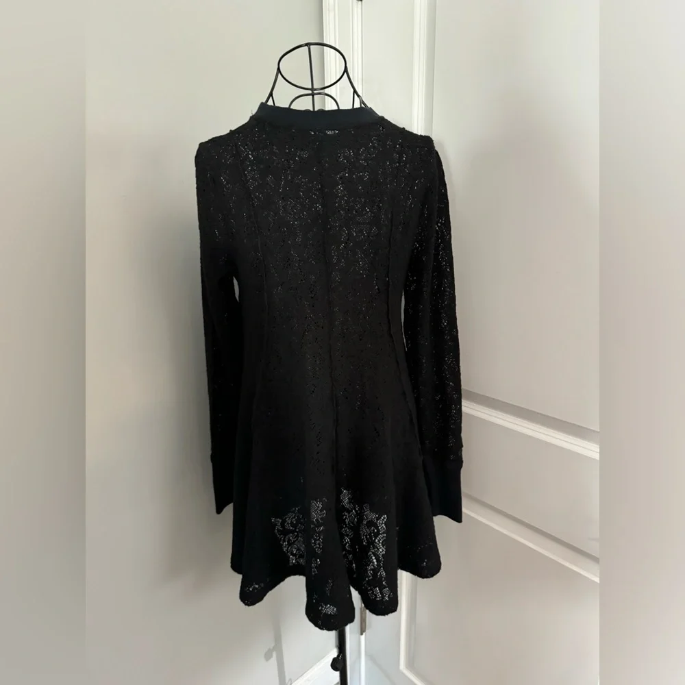Free People Coffee in the Morning Tunic Top Size XS in Black